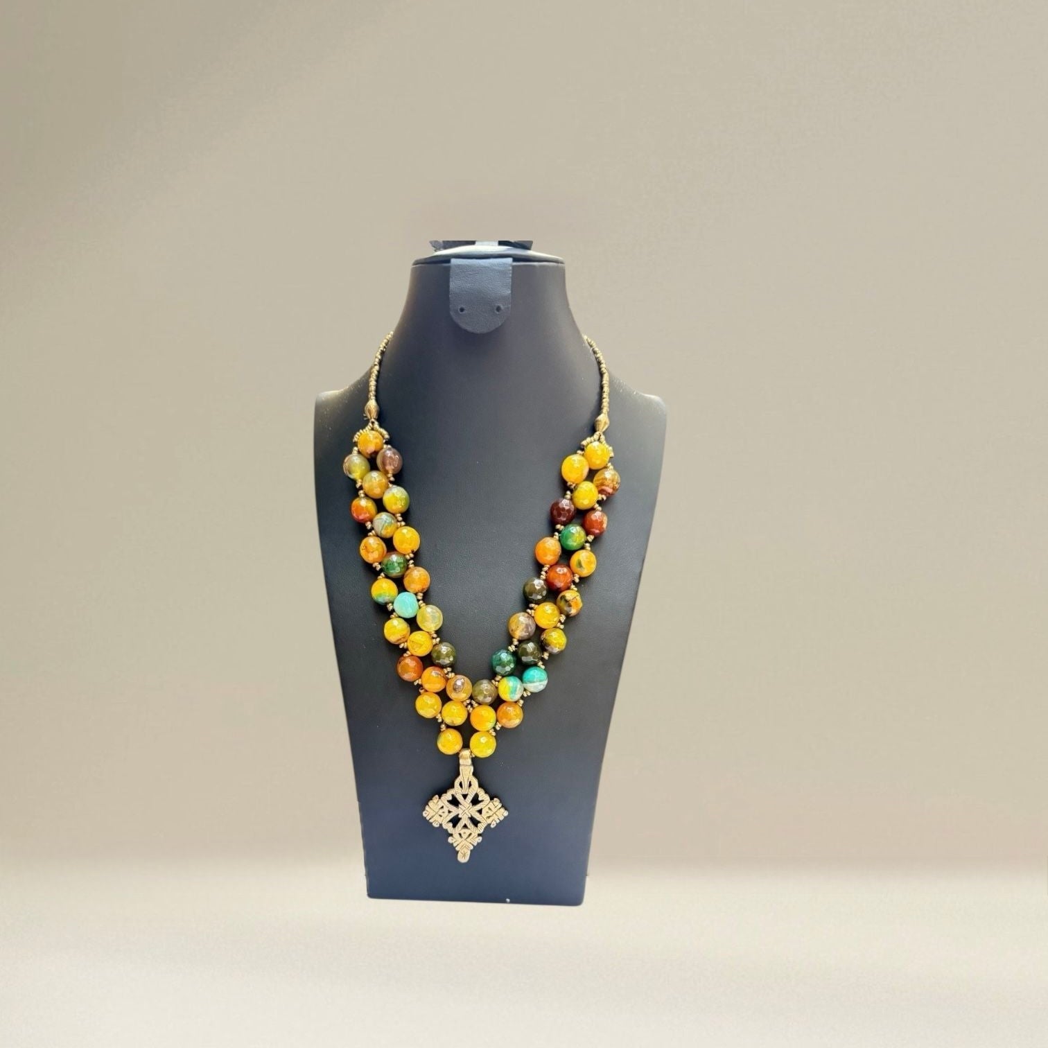 LK-J-006 - Menab Necklace